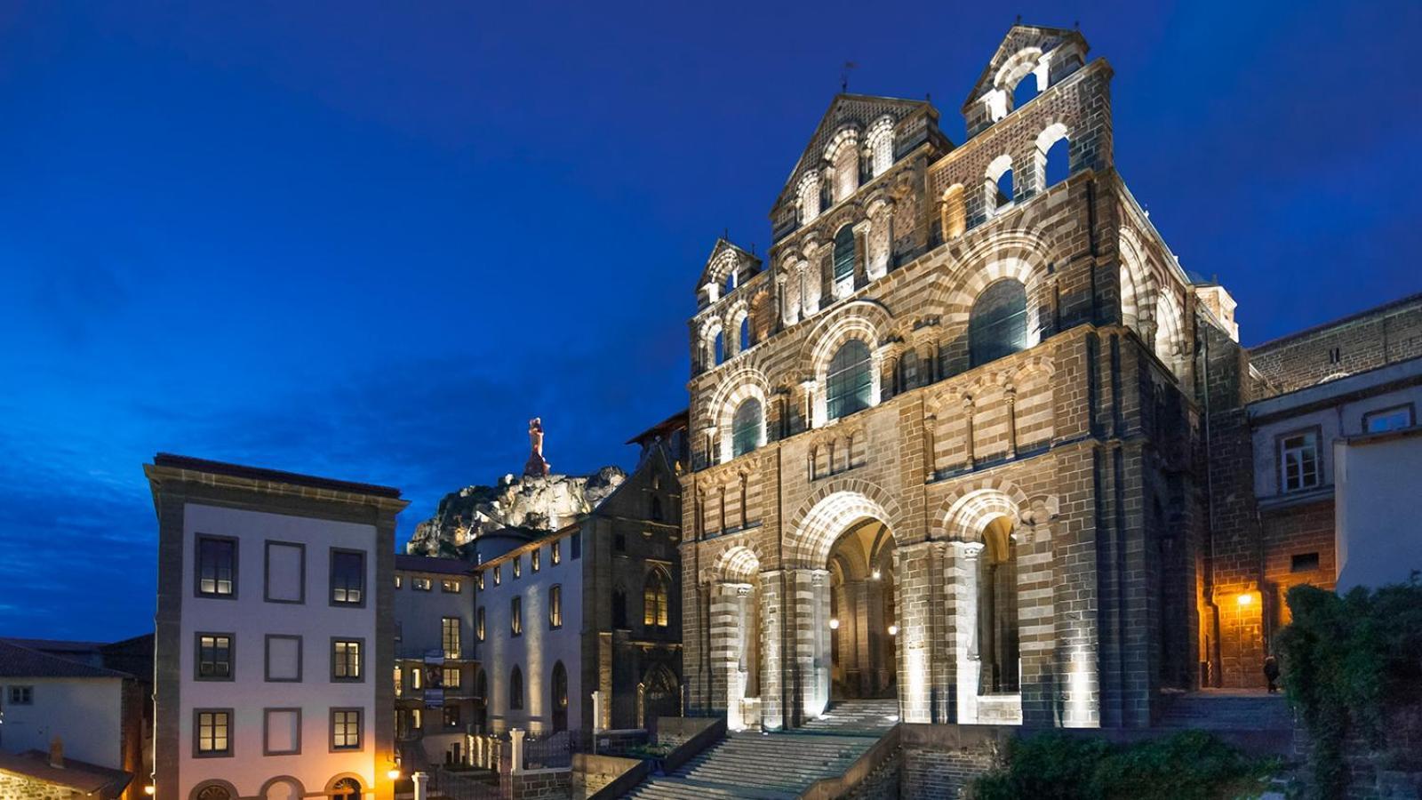 Appartement De Standing, Emplacement Ideal. Le Puy-en-Velay Luaran gambar
